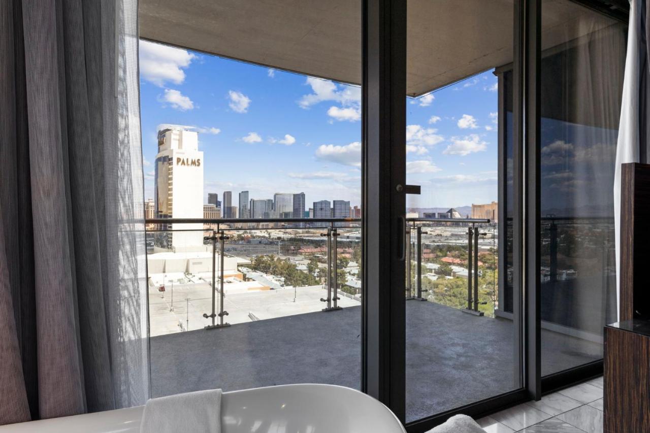 Huge Modern Luxury 17 Floor Panoramic Corner Suite With Open Balcony Las Vegas Exterior foto
